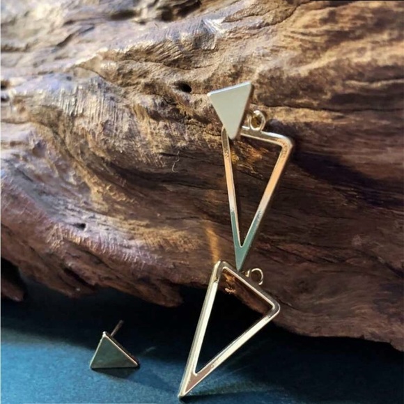 Triangle Gold Rear Stud Earrings - Picture 3 of 4
